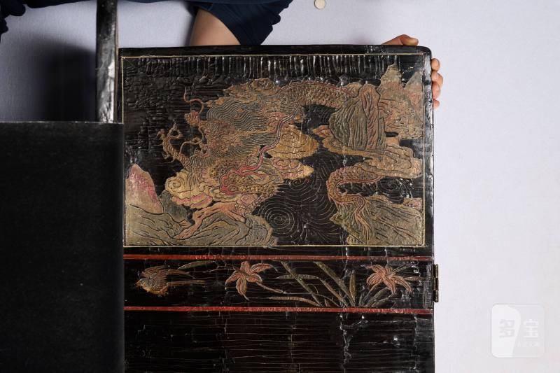 Lot1048 清康熙十二年（1673） 广作三水县知县苏嵋荣寿款彩大屏风 十二扇 - 图28